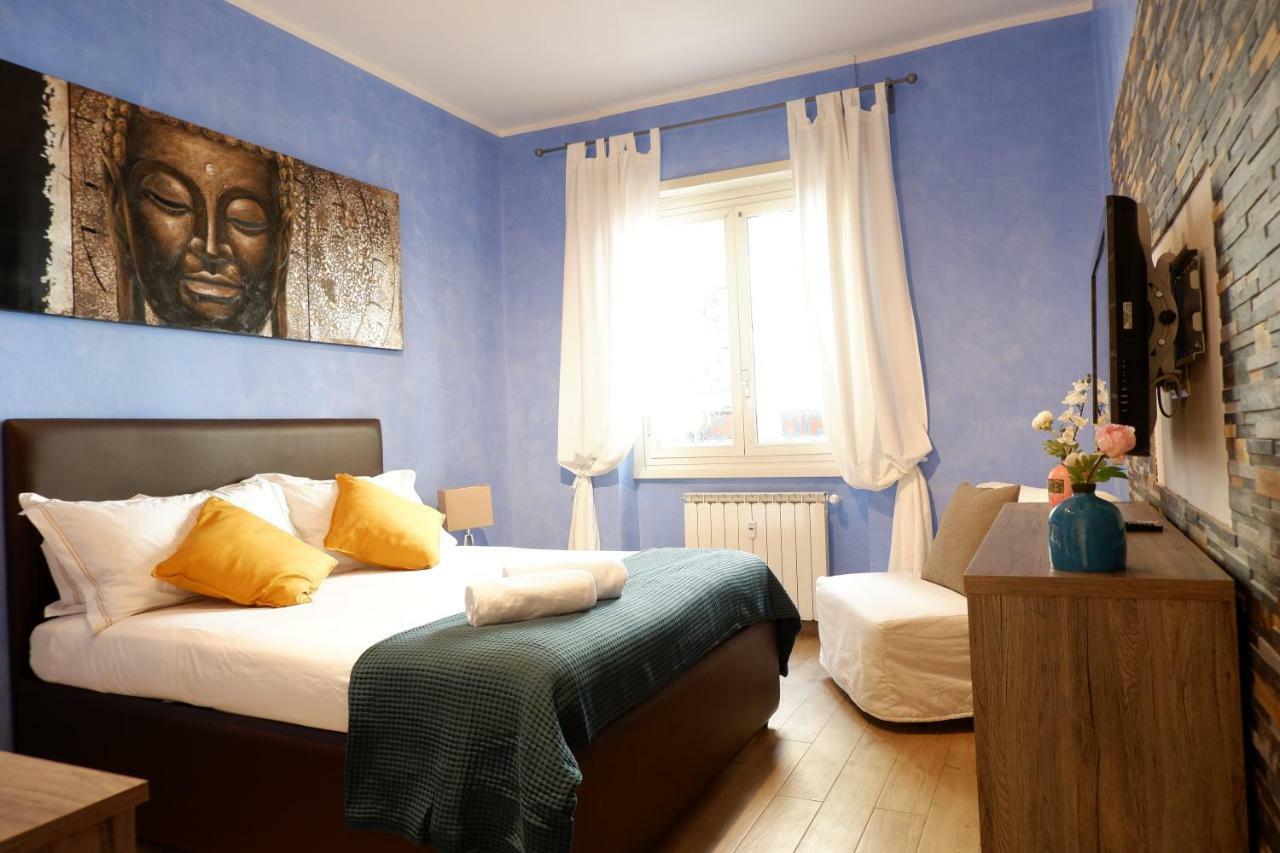The Blue Strawberry House In San Giovanni * Rom